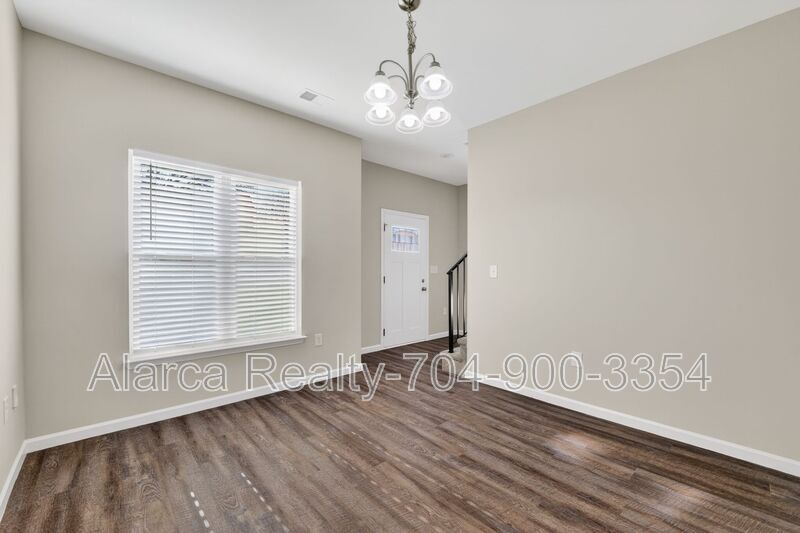 For Rent: 425 Centerfield Dr Charlotte NC 28214 property image