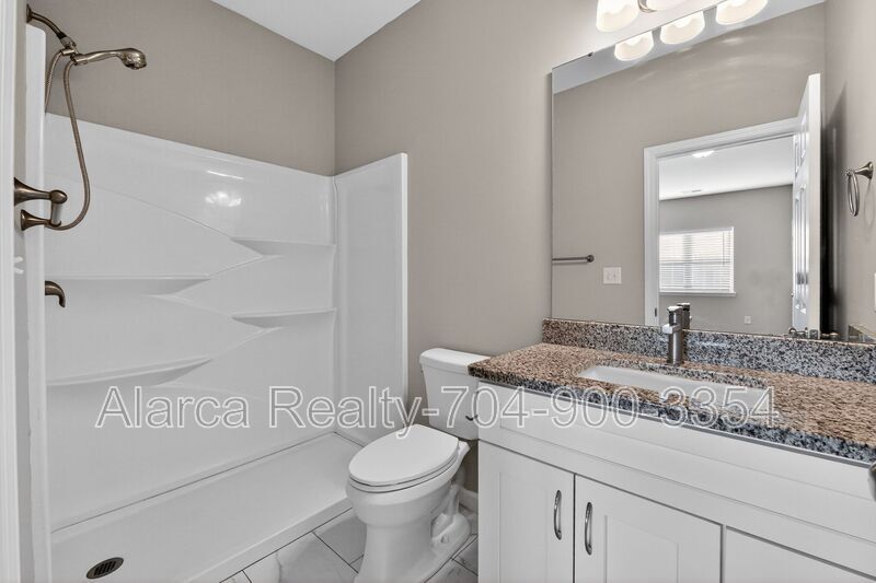 For Rent: 425 Centerfield Dr Charlotte NC 28214 property image