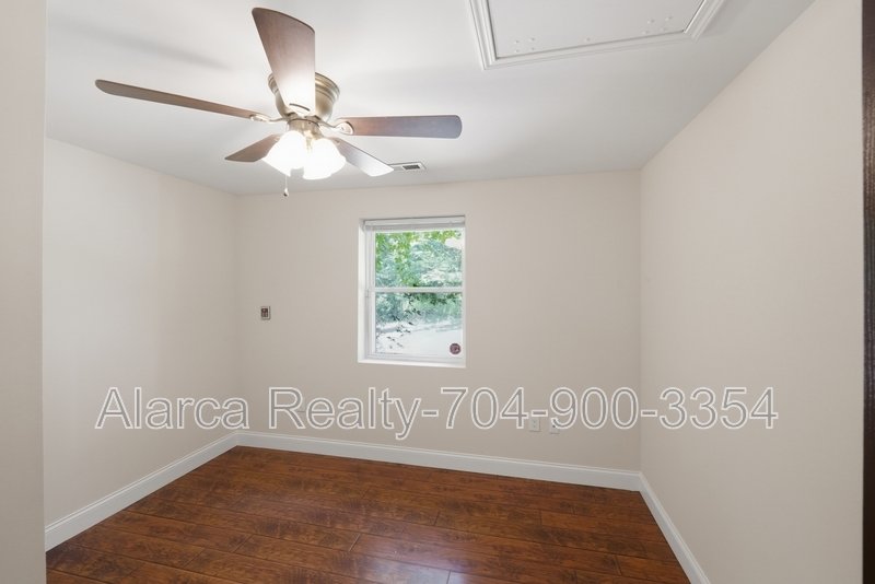 For Rent: 1542 Monument Ave Gastonia NC 28052 property image