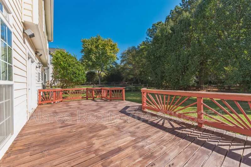 For Rent: 9418 Willow Tree Ln Charlotte NC 28277 property image