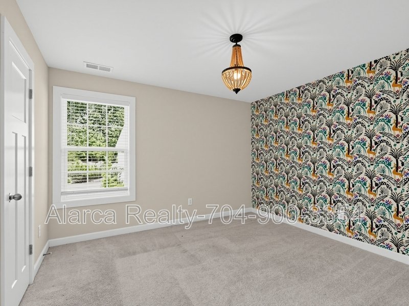 For Rent: 903 Claires Creek Ln Davidson NC 28036 property image