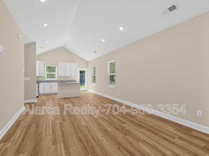 For Rent: 438 Weathers Creek Rd Troutman NC 28166 property image