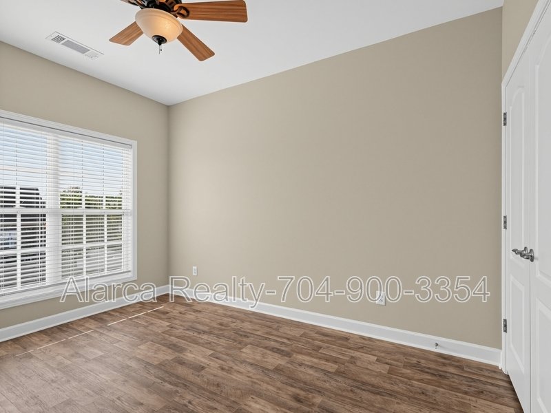 For Rent: 11410 Potters Row Cornelius, NC 28031 property image