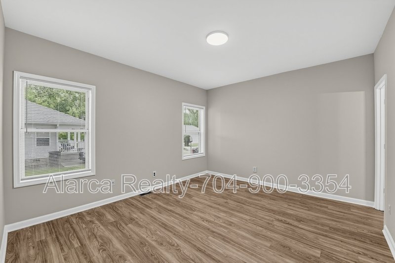 For Rent: 	525 Church St Belmont NC 28012 property image