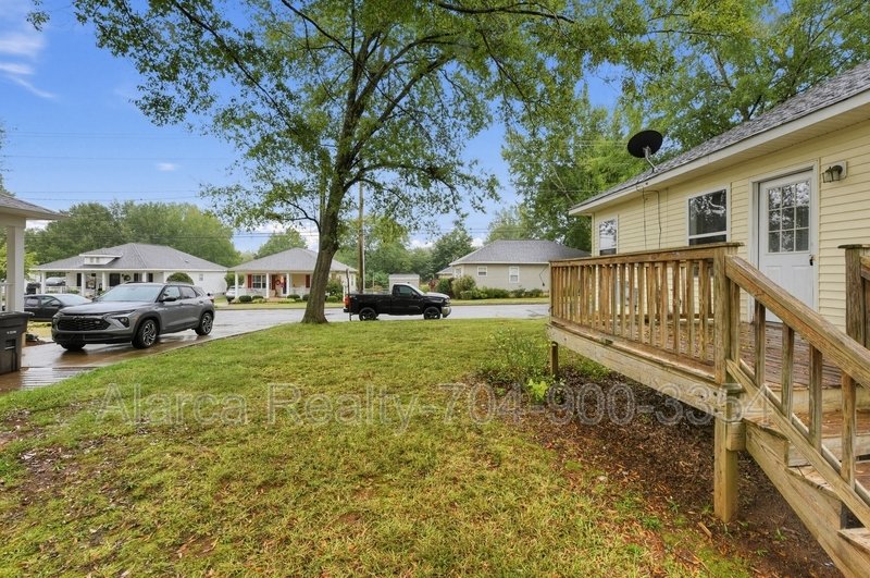 For Rent: 	525 Church St Belmont NC 28012 property image