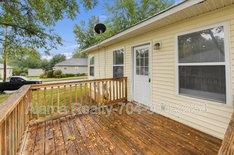 For Rent: 	525 Church St Belmont NC 28012 property image