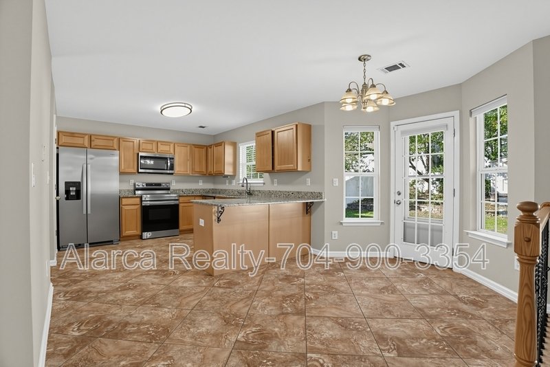 For Rent: 18603 Coachmans Trce Cornelius NC 28031 property image