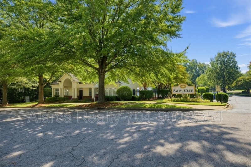 For Rent: 18603 Coachmans Trce Cornelius NC 28031 property image