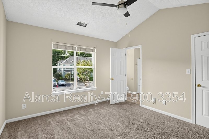 For Rent: 17460 Tuscany Ln Cornelius NC 28031 property image