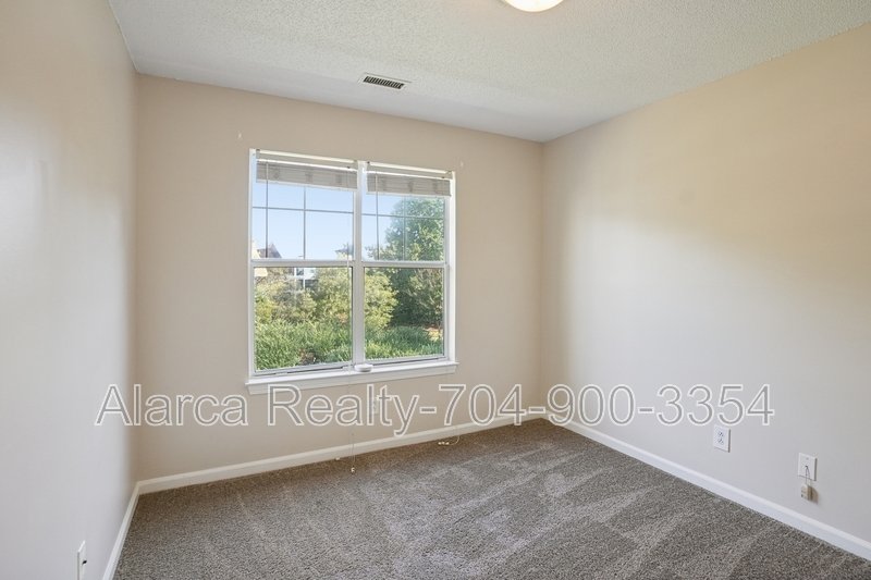 For Rent: 17460 Tuscany Ln Cornelius NC 28031 property image