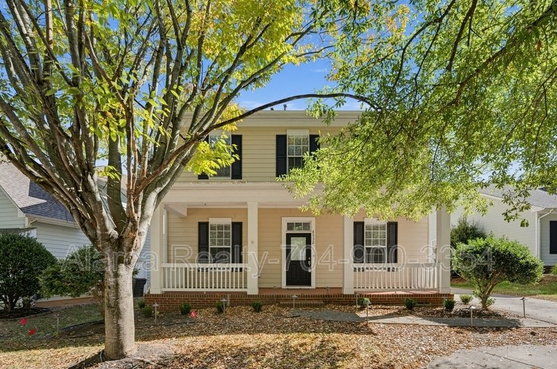 For Rent: 8532 Westmoreland Lake Dr Cornelius NC 28031 property image