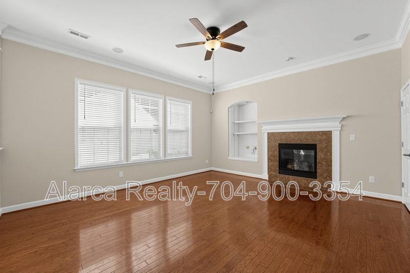 For Rent: 8532 Westmoreland Lake Dr Cornelius NC 28031 property image