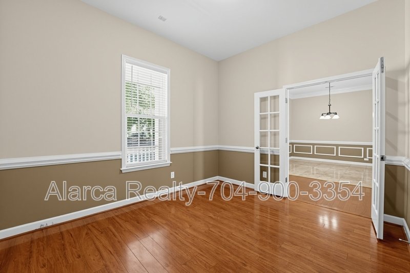 For Rent: 8532 Westmoreland Lake Dr Cornelius NC 28031 property image
