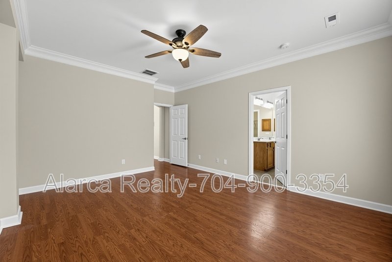 For Rent: 8532 Westmoreland Lake Dr Cornelius NC 28031 property image