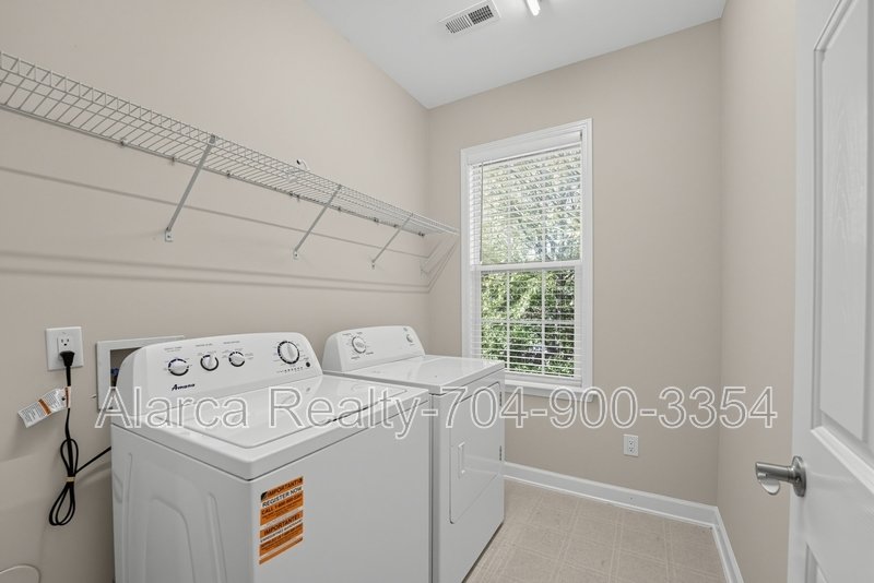 For Rent: 8532 Westmoreland Lake Dr Cornelius NC 28031 property image