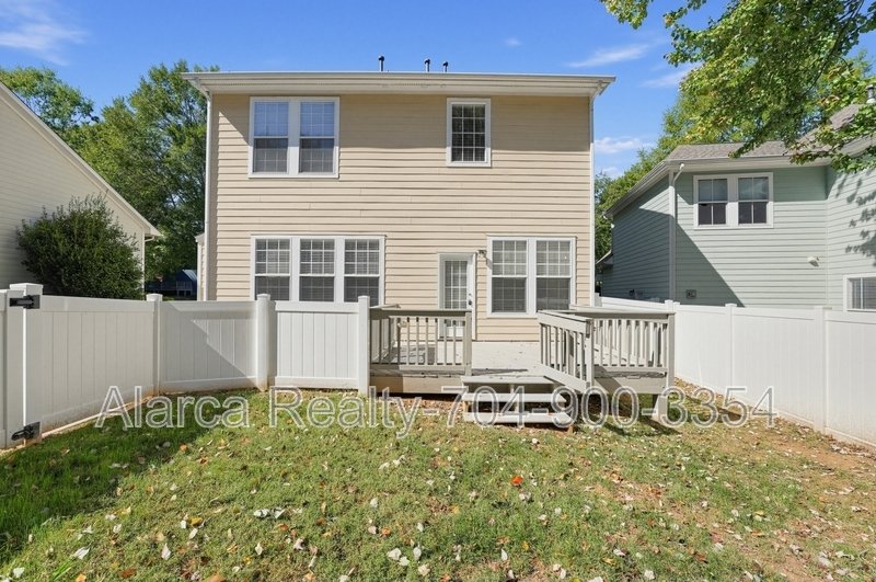 For Rent: 8532 Westmoreland Lake Dr Cornelius NC 28031 property image