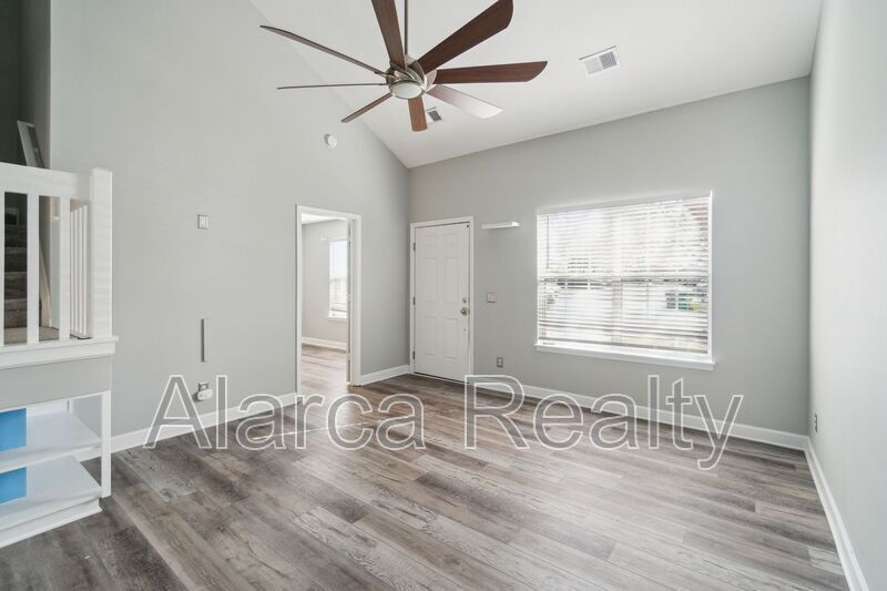 For Rent: 9101 Exbury Ct Charlotte NC 28269 property image