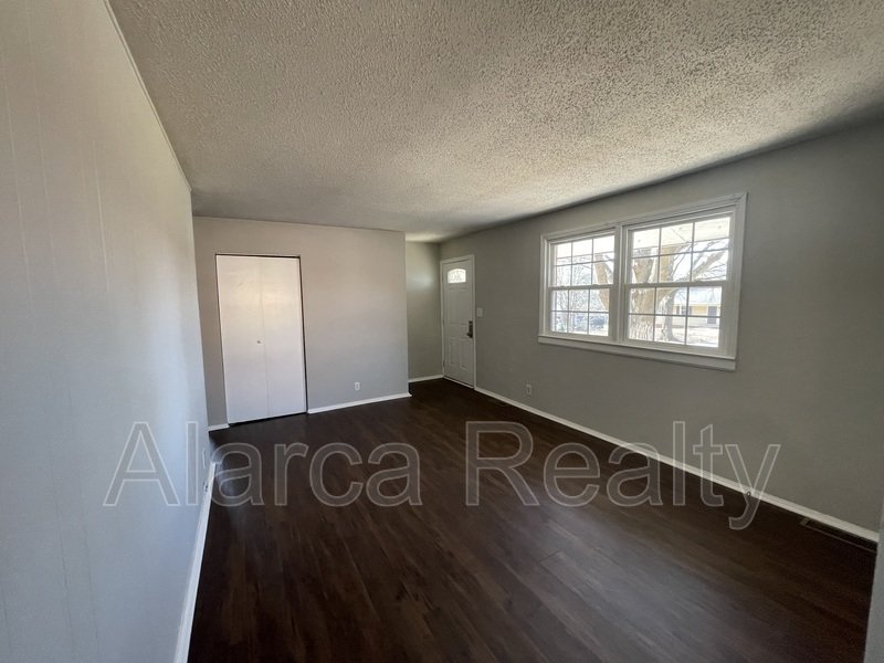 For Rent: 5321 Southampton Rd Charlotte NC 28217 property image