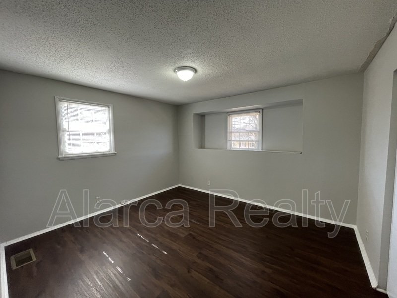 For Rent: 5321 Southampton Rd Charlotte NC 28217 property image